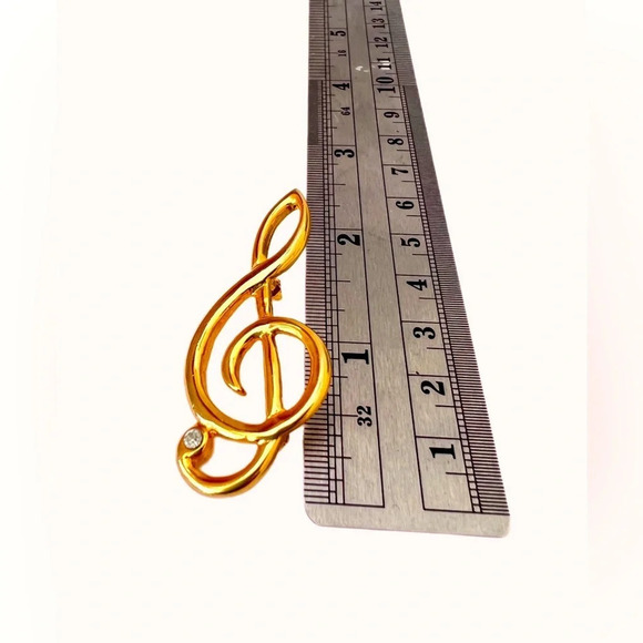 LC Treble Clef Pin - Liz Claiborne Gold Tone Treble Clef Brooch. Beautiful - Picture 3 of 5